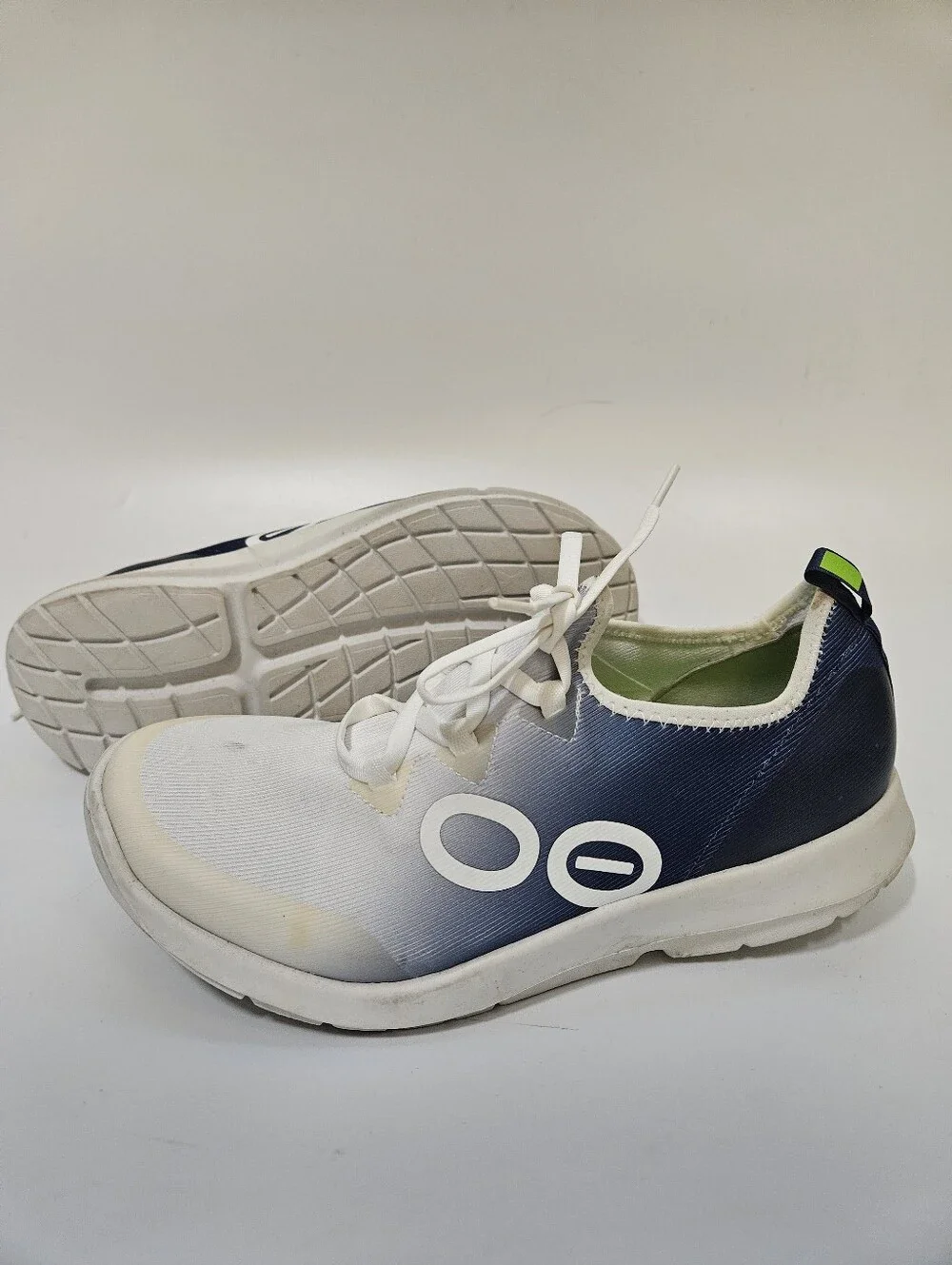 Oofos Oomg Sport LS Low White/Blue Mutare Recovery Shoes Sz 9